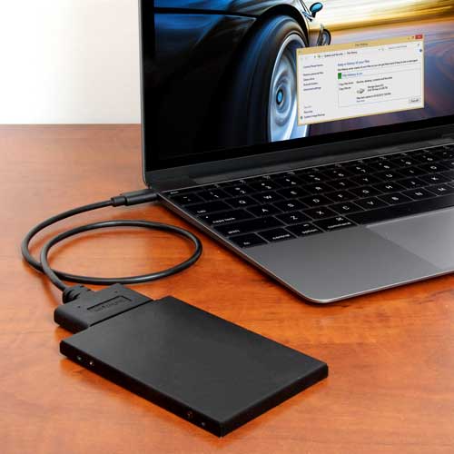USB powered for easy portability, the cable-style adapter connects to your laptop's USB-C port letting you access files on a 2.5 inch SSD or HDD.