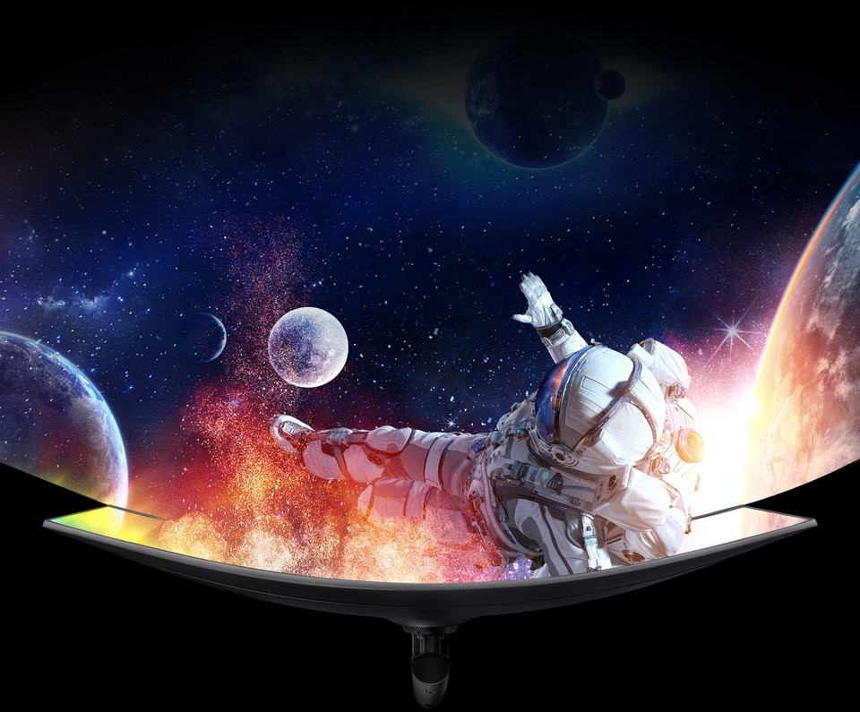 Super Ultra-Wide Curve