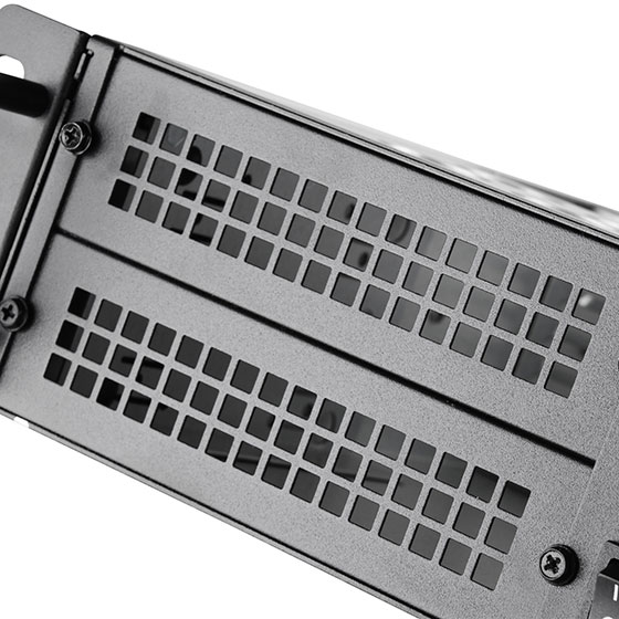 5.25" drive bay x 2