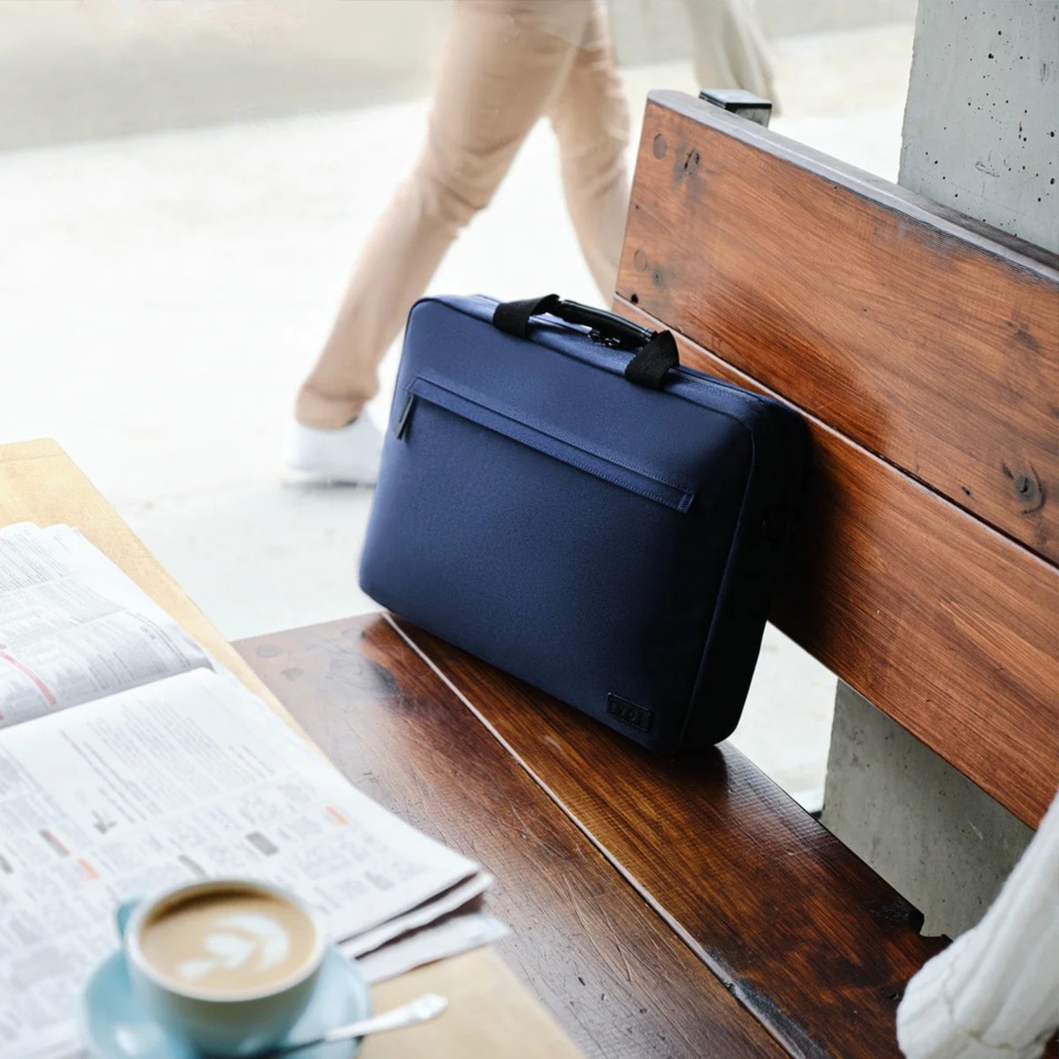 generation earth 156 tech laptop briefcase black